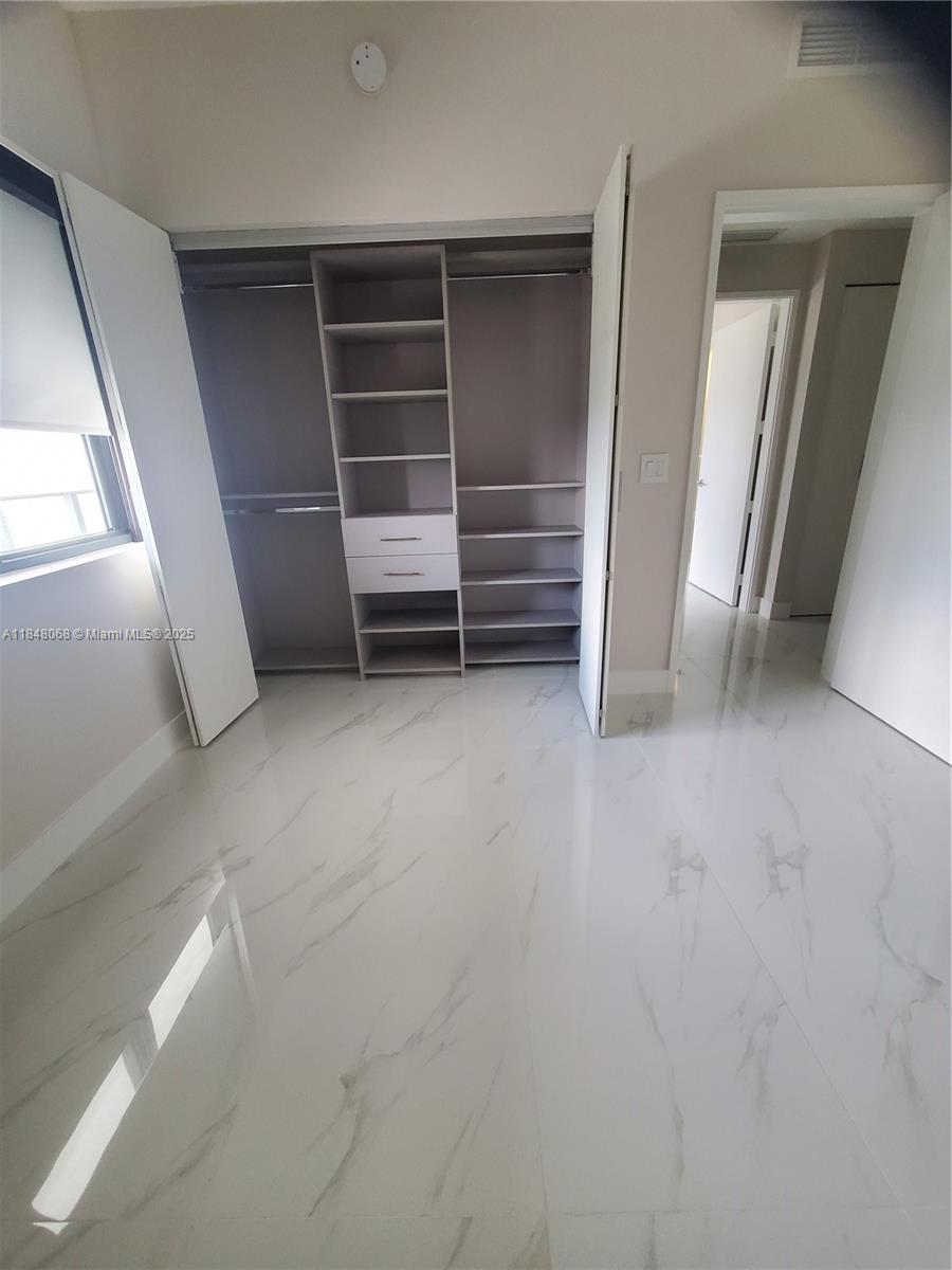 ARIA RESERVE - Residential Lease