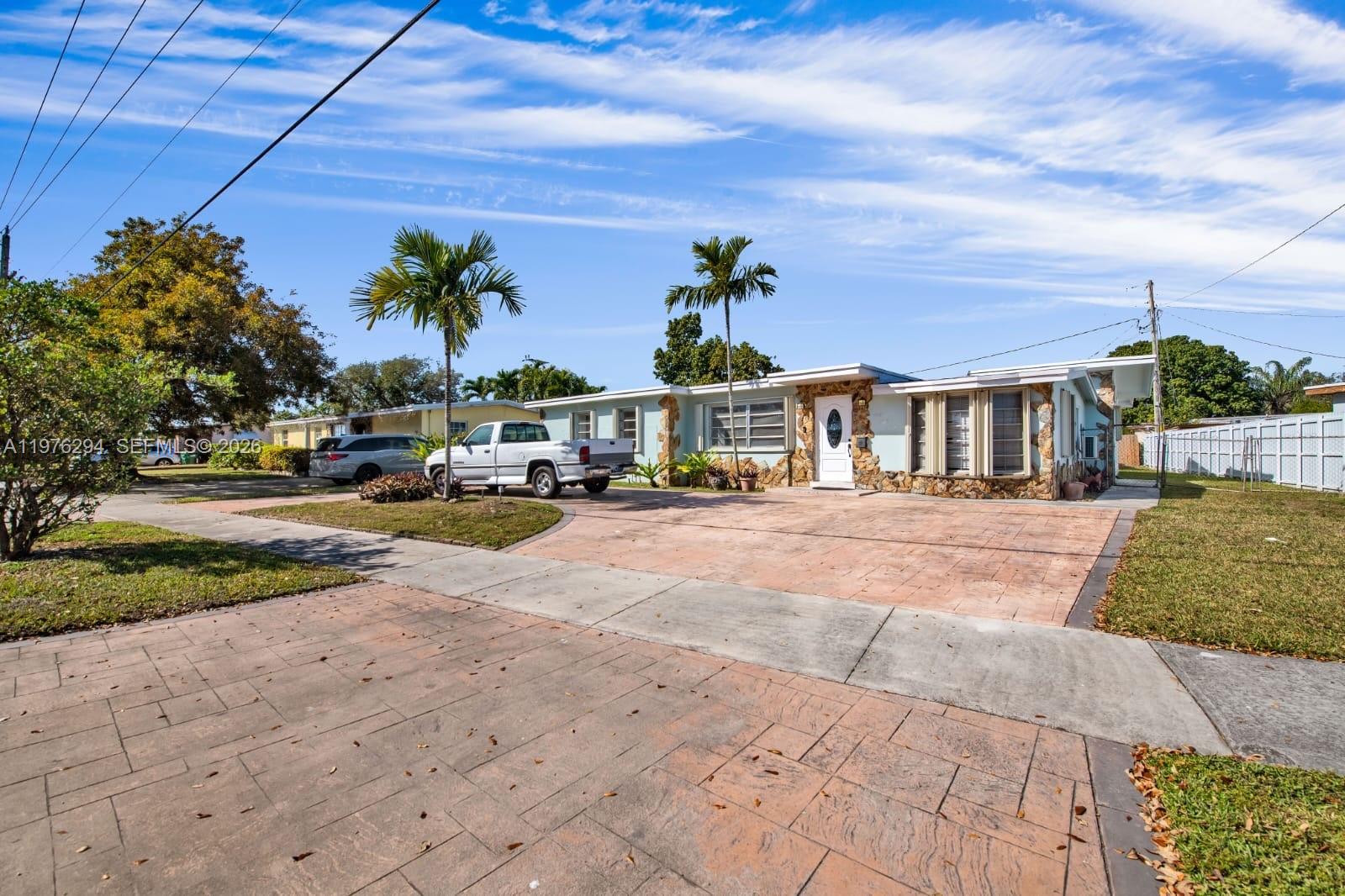 WESTWOOD LAKE 4TH ADDN - Residential