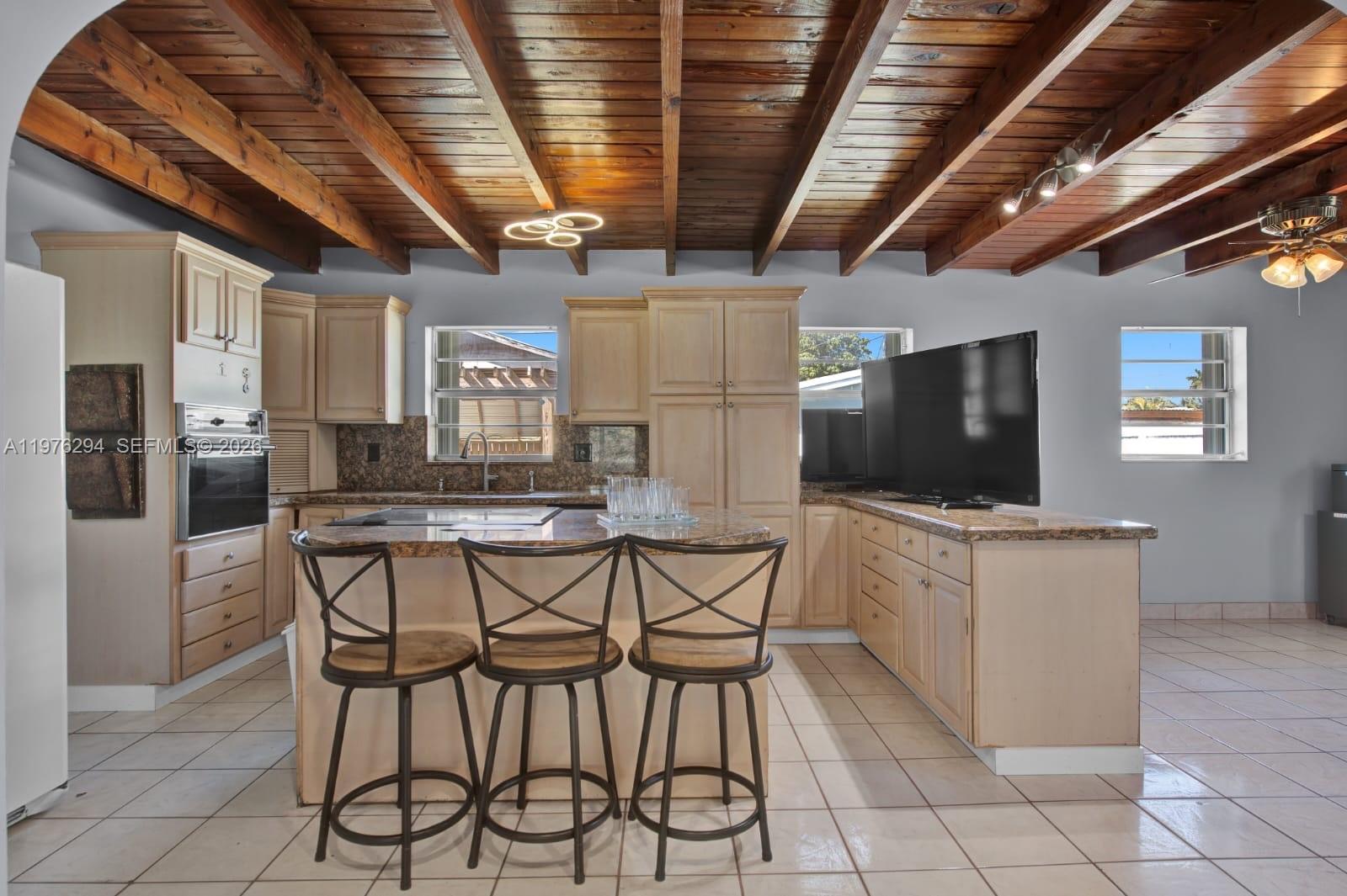 WESTWOOD LAKE 4TH ADDN - Residential