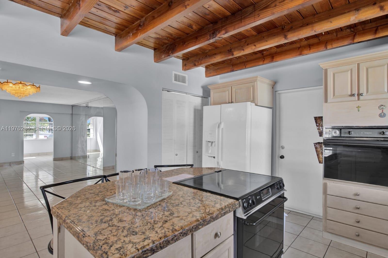 WESTWOOD LAKE 4TH ADDN - Residential