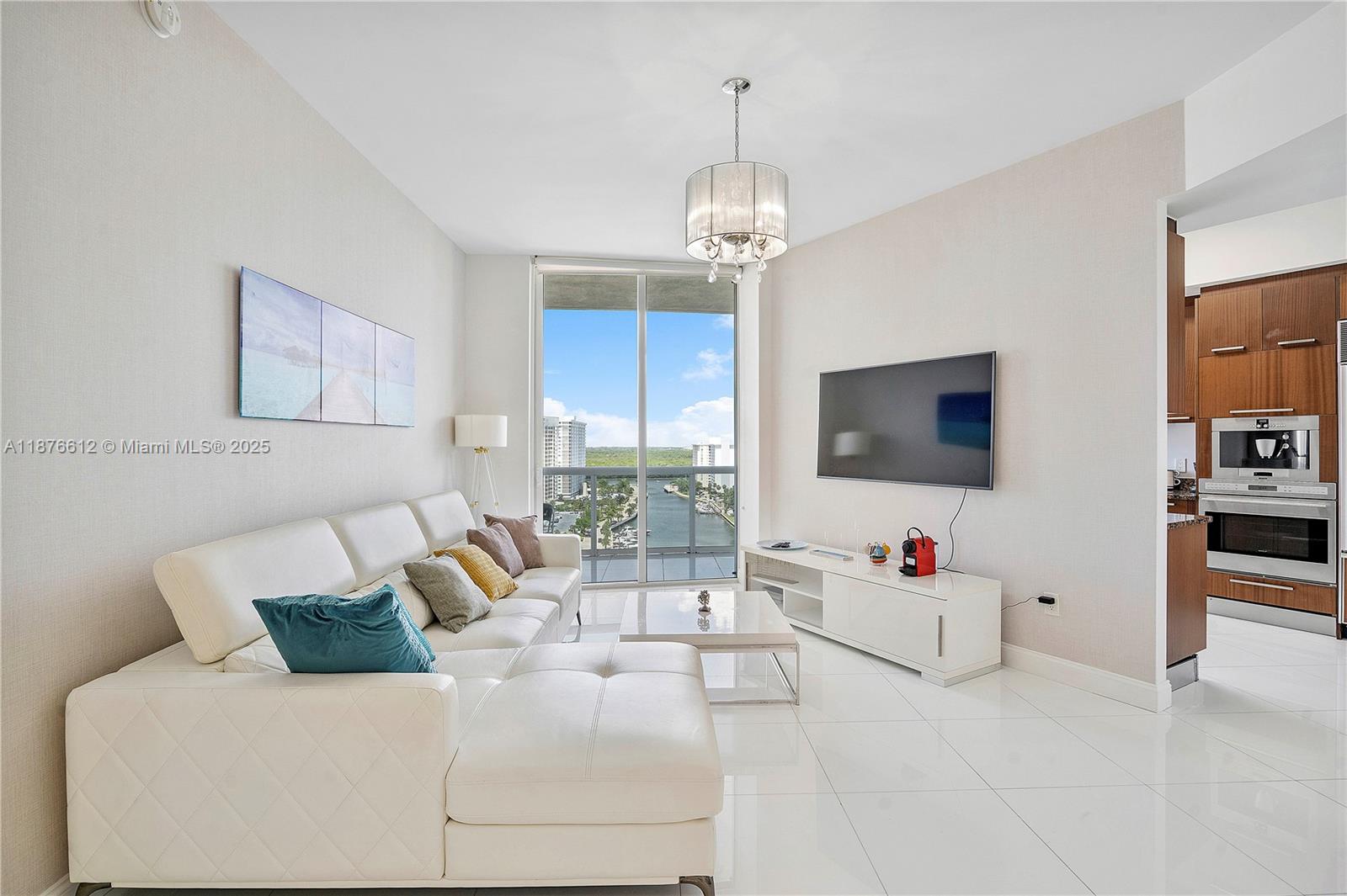 TDR TOWER III CONDO - Residential Lease