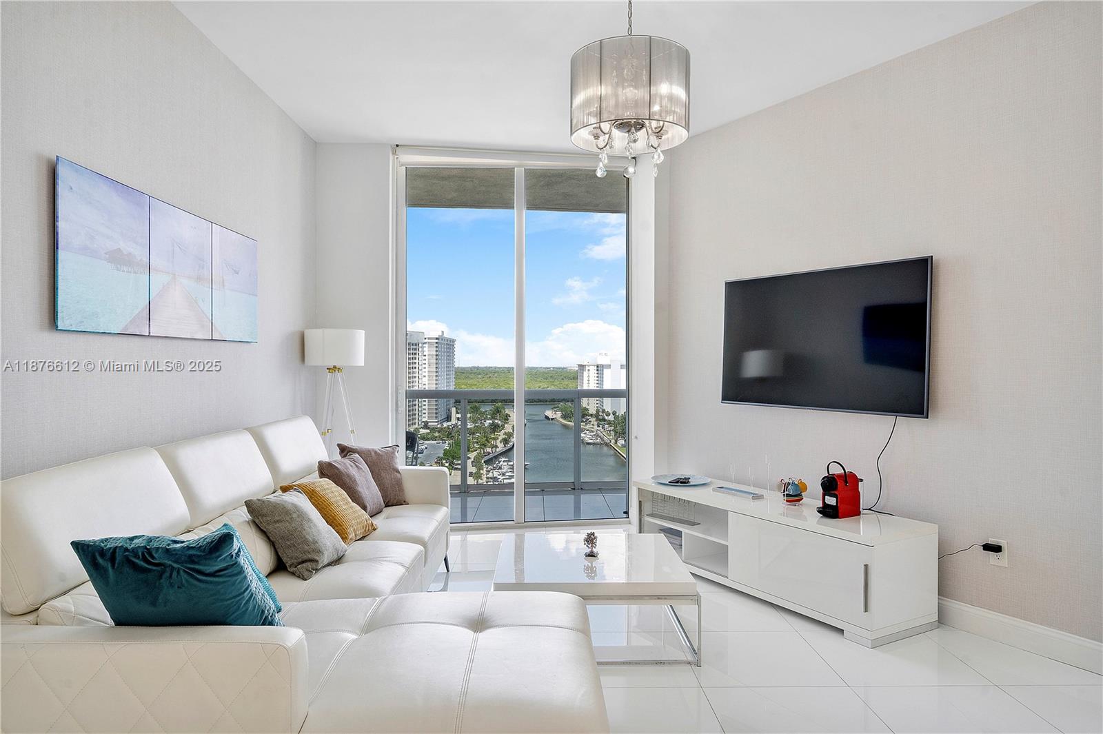 TDR TOWER III CONDO - Residential Lease