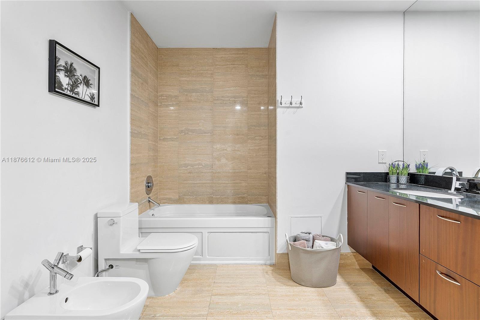 TDR TOWER III CONDO - Residential Lease