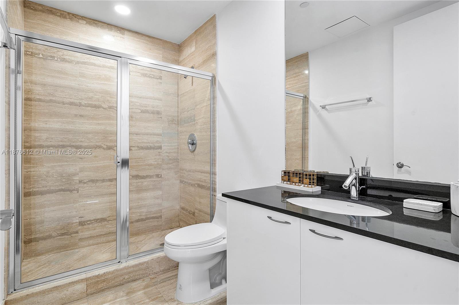 TDR TOWER III CONDO - Residential Lease