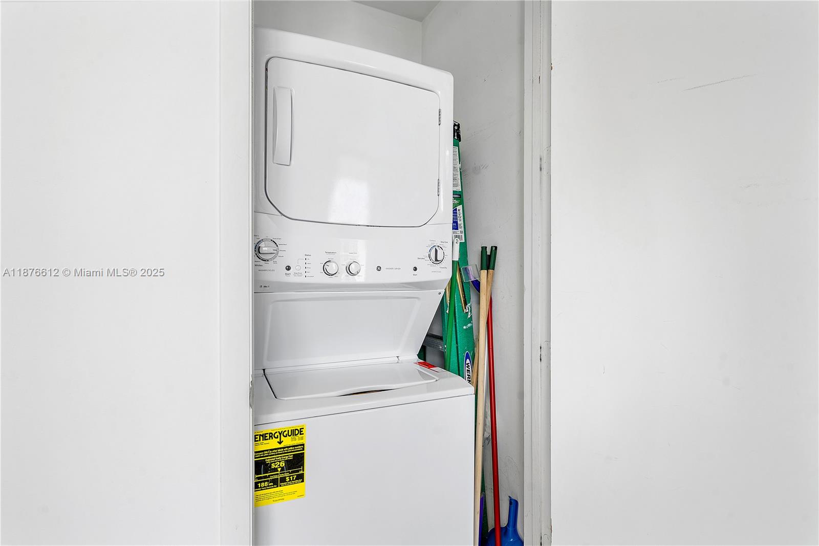 TDR TOWER III CONDO - Residential Lease