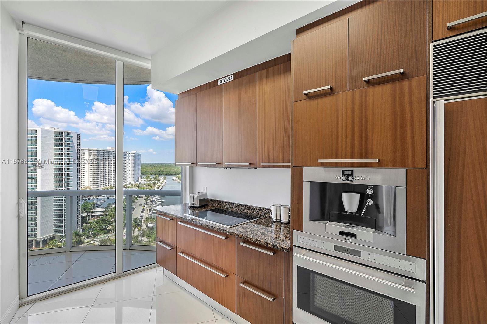 TDR TOWER III CONDO - Residential Lease