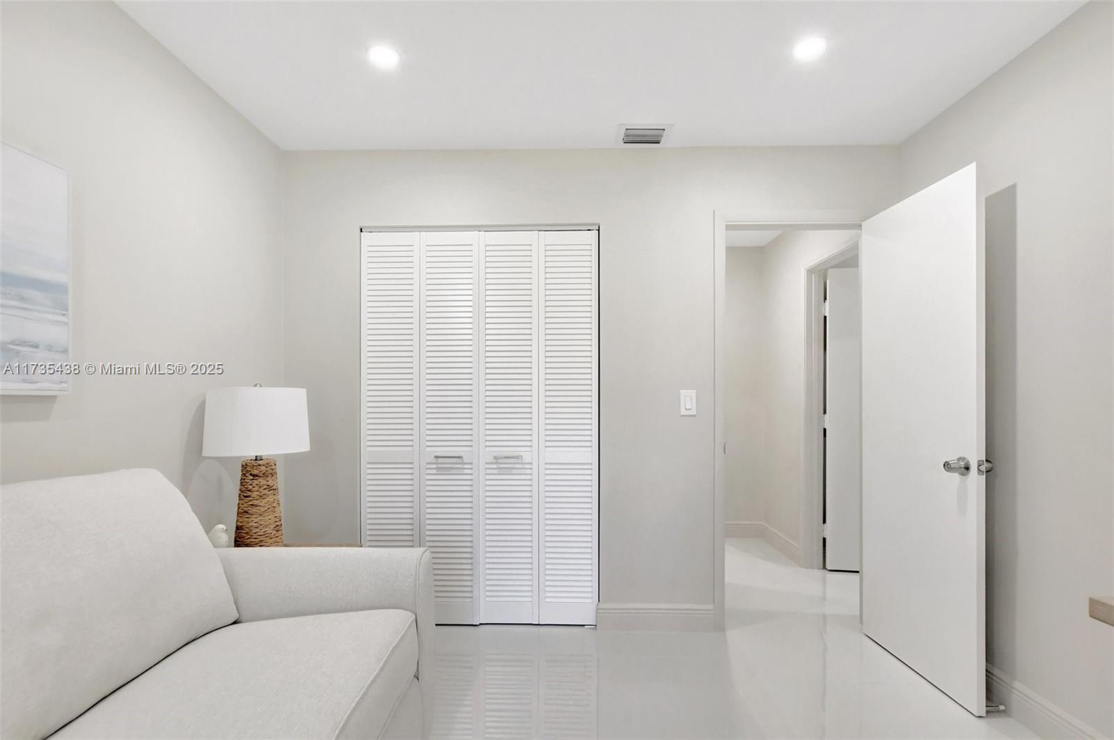 LA MIRADA AT BOCA POINTE - Residential