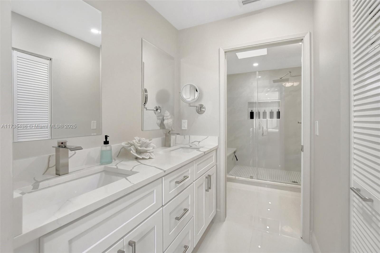 LA MIRADA AT BOCA POINTE - Residential