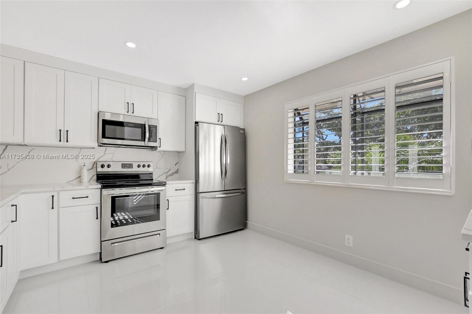 LA MIRADA AT BOCA POINTE - Residential