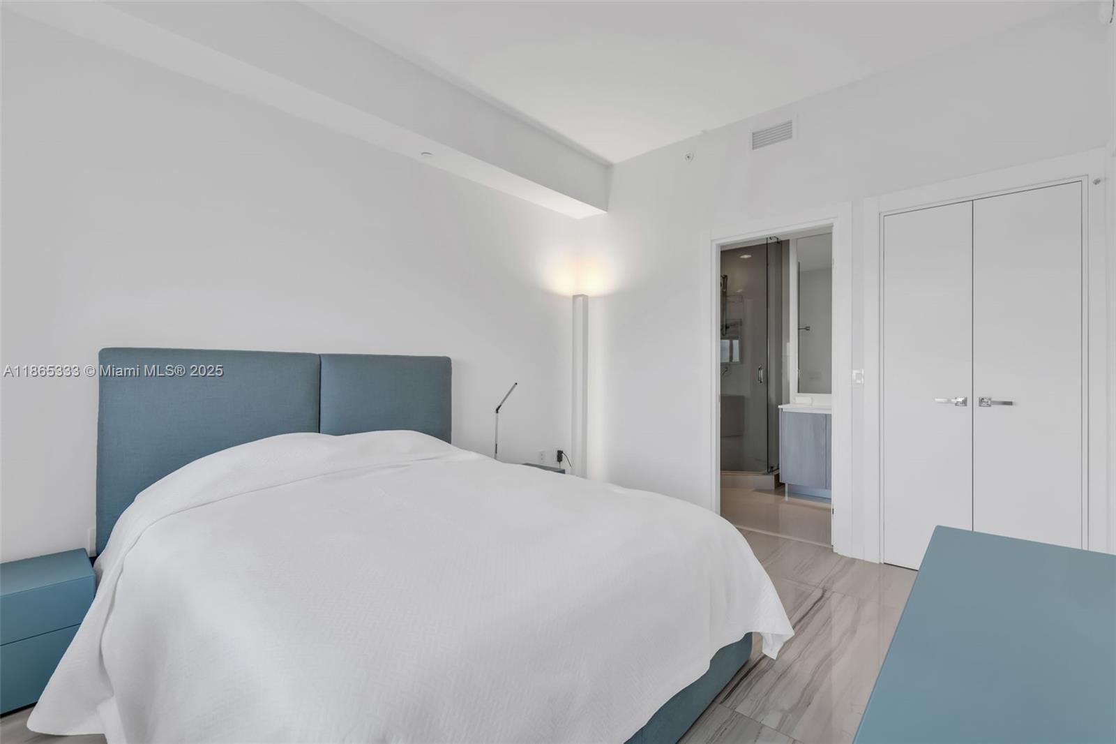 GRAN PARAISO CONDO - Residential