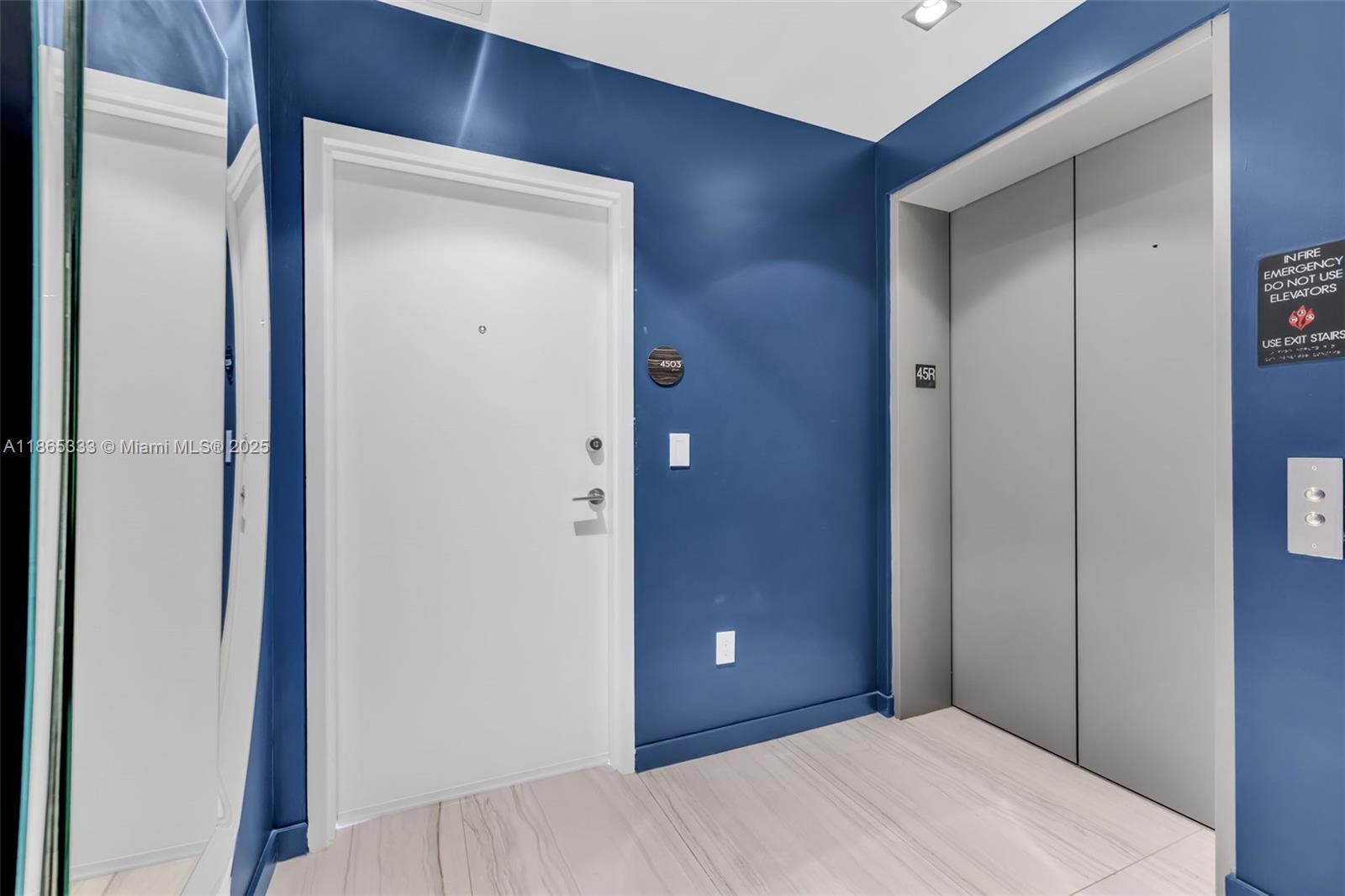 GRAN PARAISO CONDO - Residential