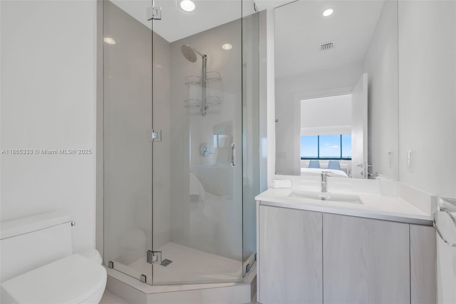 GRAN PARAISO CONDO - Residential