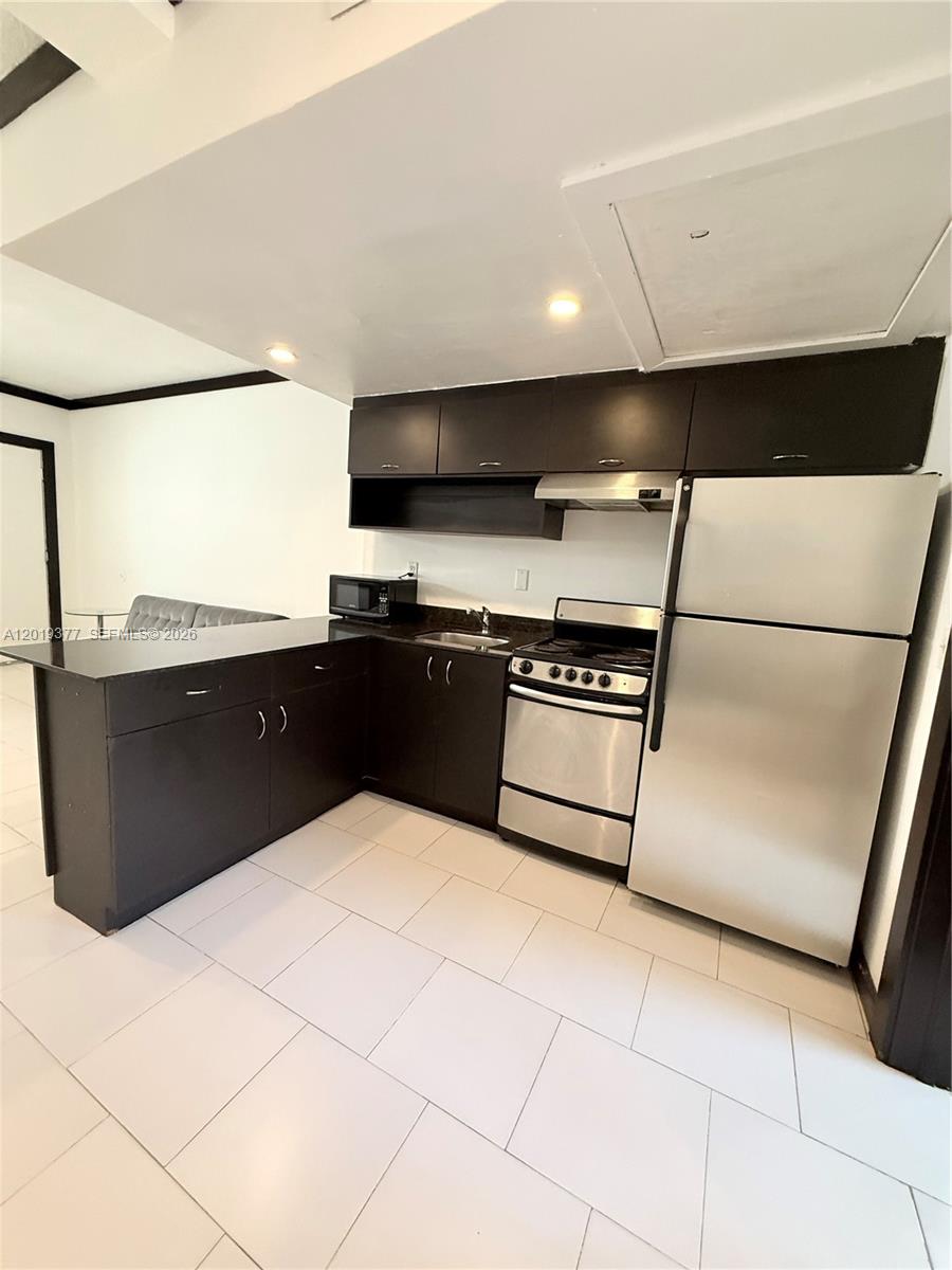 1545 Drexel Ave 422