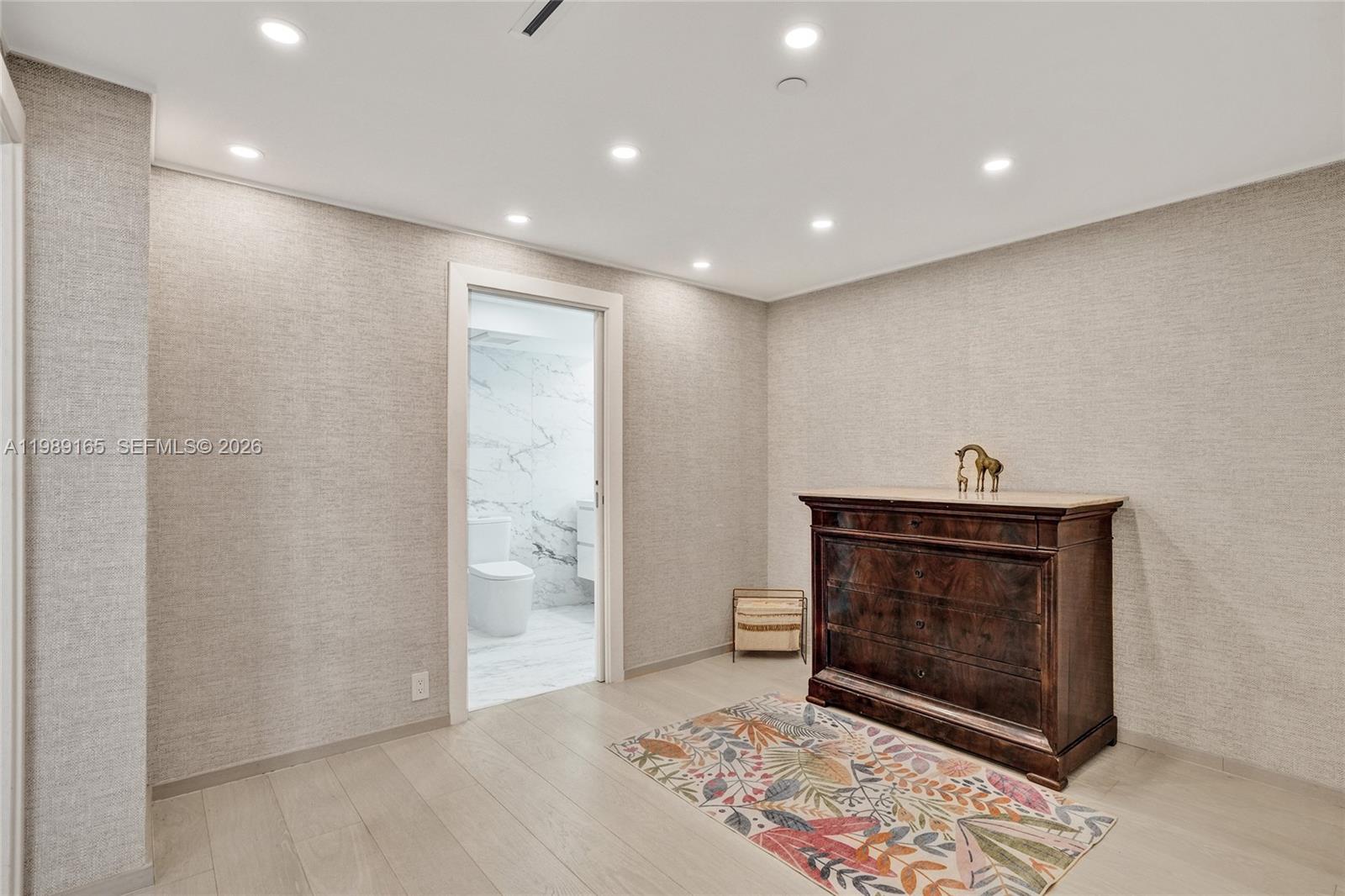 BRICKELL KEY ONE CONDO - Residential