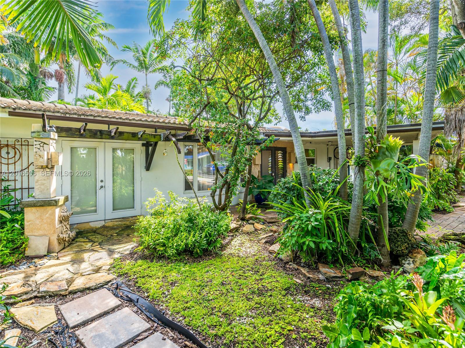 ROYAL PALM ACRES FIRST SE - Residential Lease