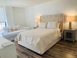 Photo 1 of 2625 Collins Ave 502, Miami Beach, Florida, $2,800, Web #: 11780453