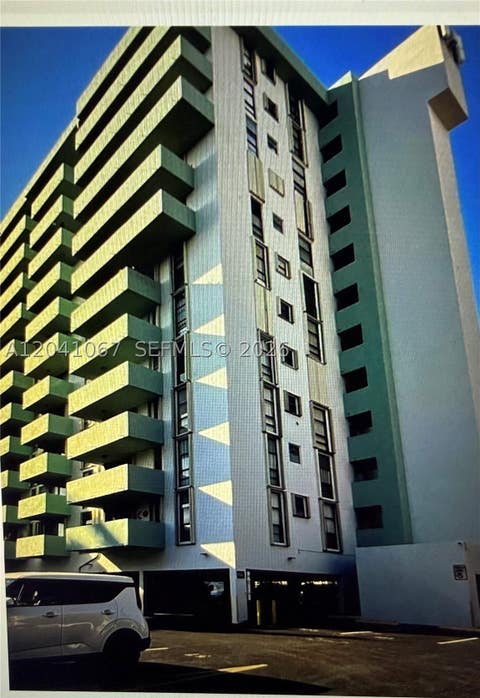 Photo of 1825 W 44th Pl #707, Hialeah, FL 33012 (MLS # A12041067)