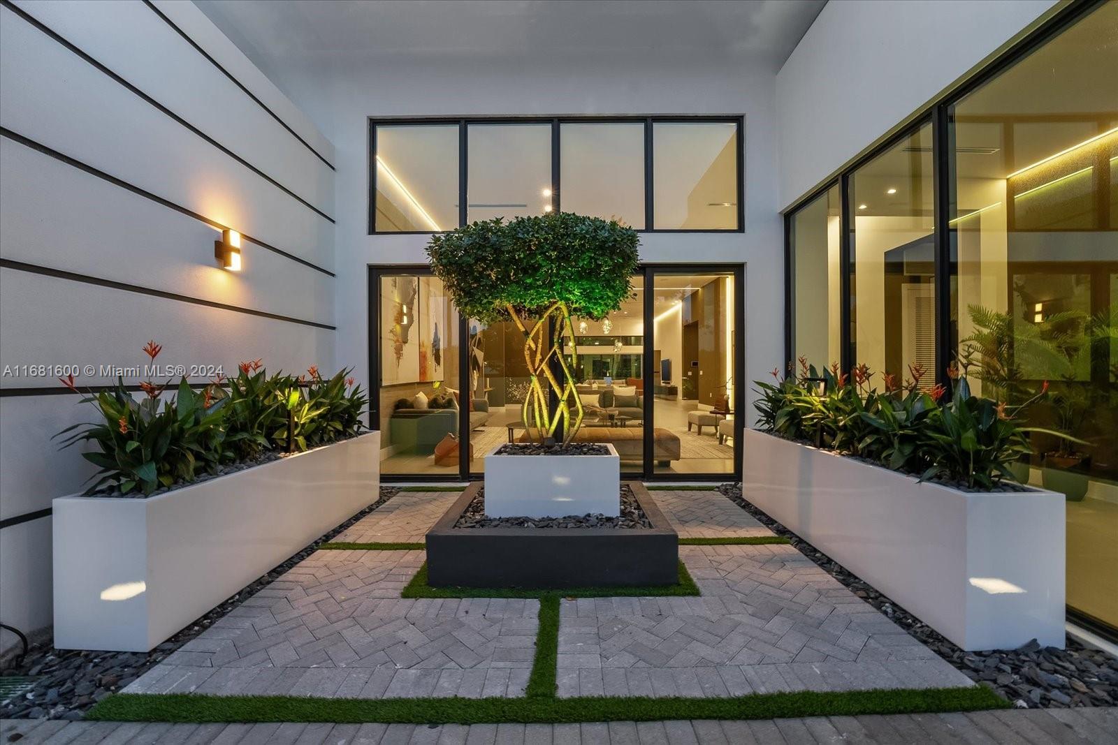 OAK PARK - Residential
