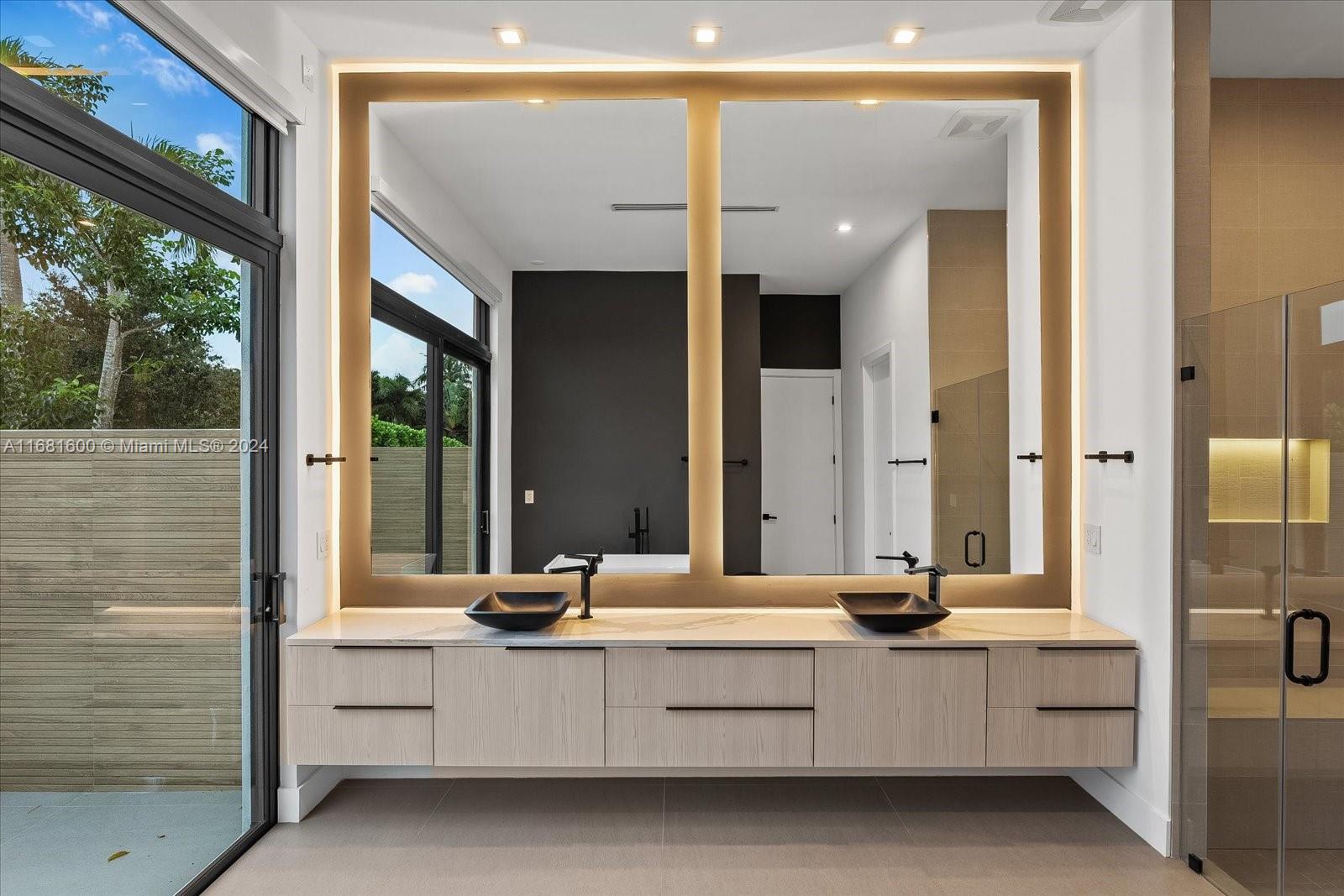 OAK PARK - Residential