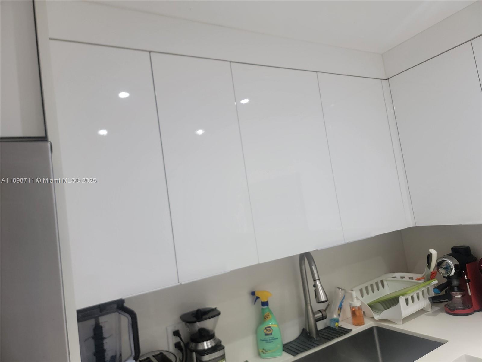 SOUTH BAY CLUB CONDO - Residential Lease