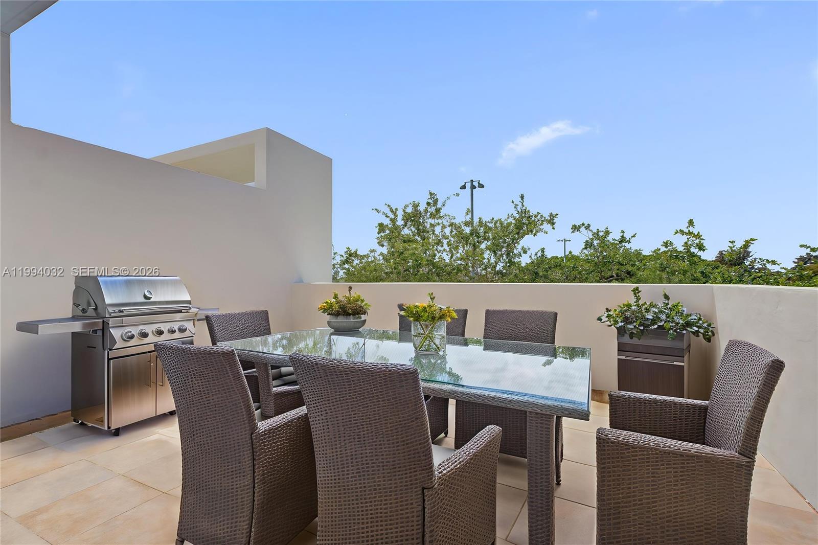 View photos, virtual tours, details... 163 N Shore Dr 163-6