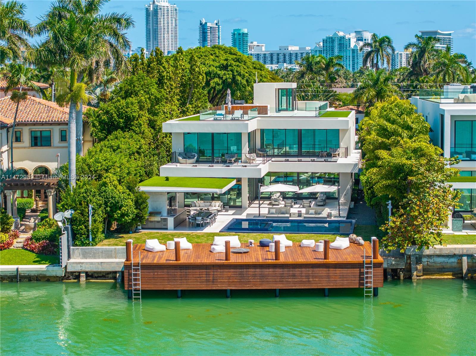 Property for Sale at 5718 N Bay Rd, Miami Beach, Miami-Dade County, Florida - Bedrooms: 7 
Bathrooms: 9.5  - $39,500,000