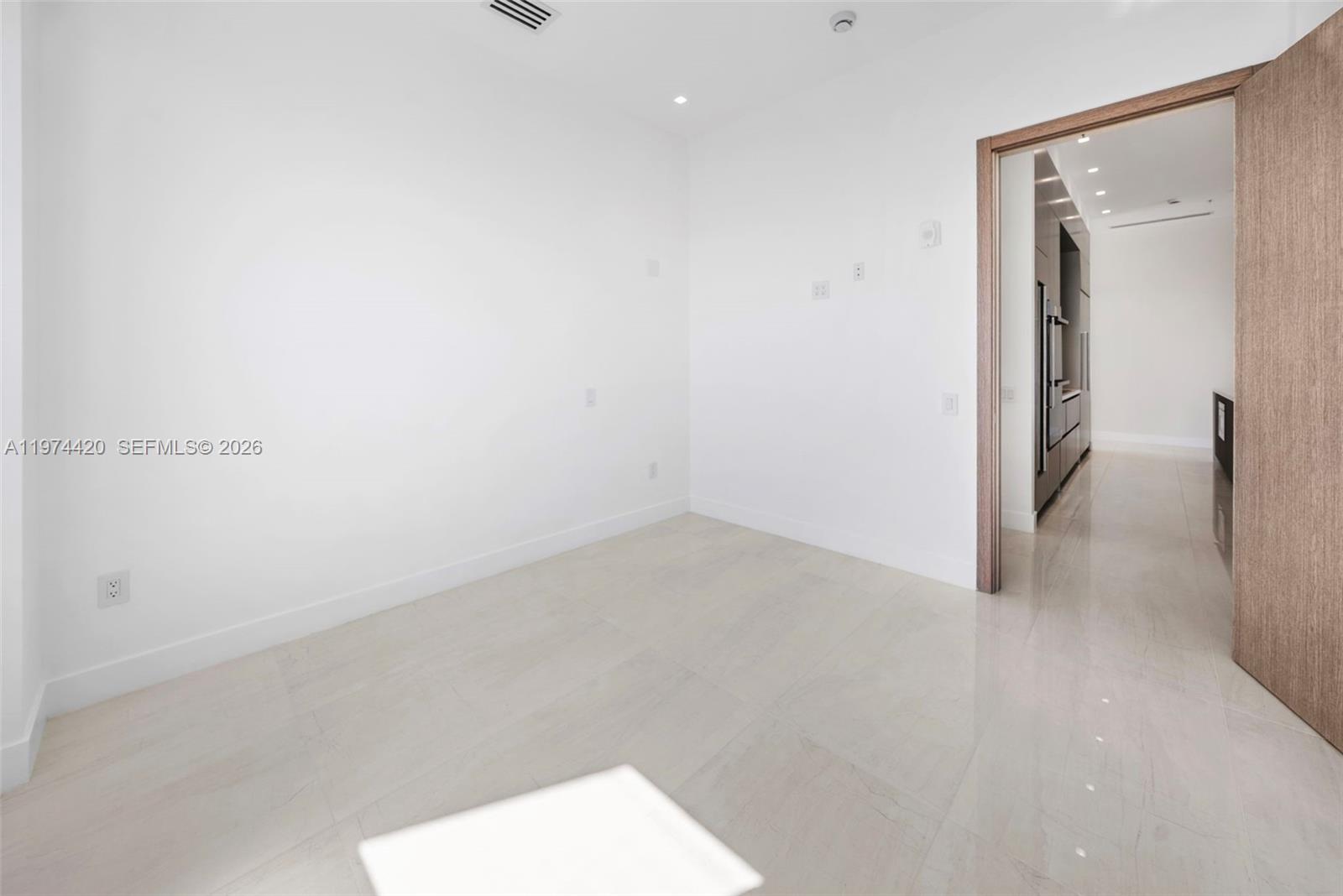 246 NE 6TH AVENUE CONDO - Residential