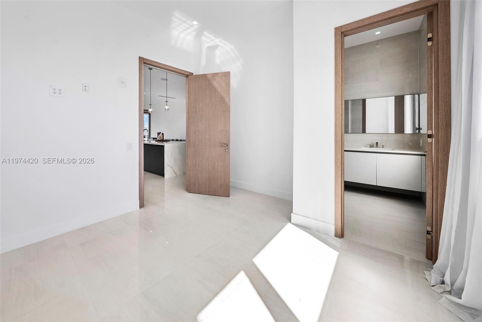 246 NE 6TH AVENUE CONDO - Residential