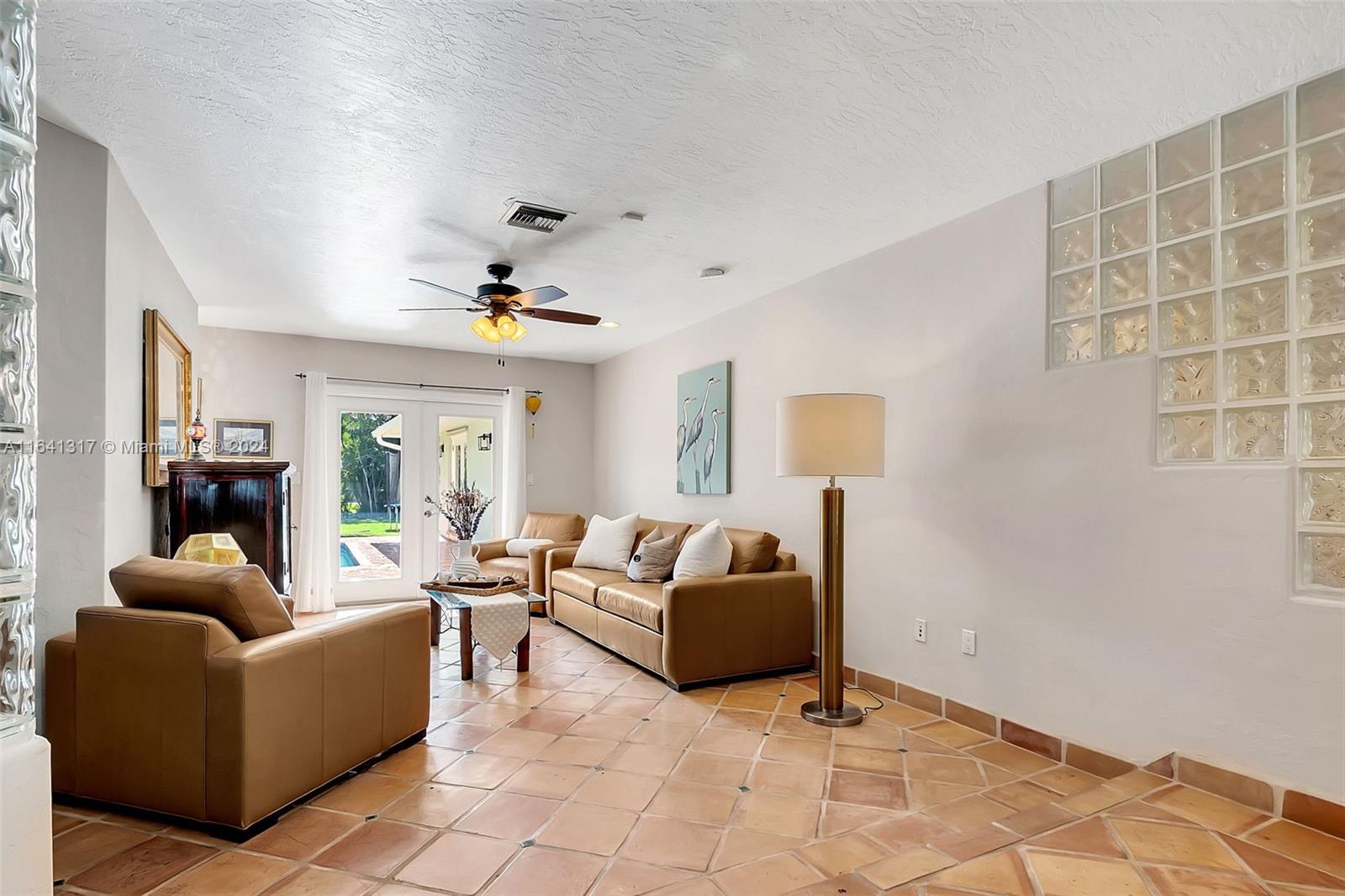 CORAL REEF ESTATES - Residential