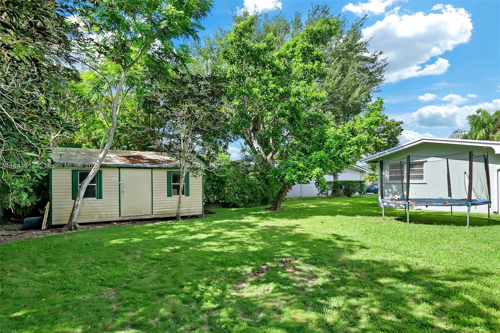 Palmetto Bay, Florida 33157, United States, 4 Bedrooms Bedrooms, ,3 BathroomsBathrooms,Residential,Active,48168