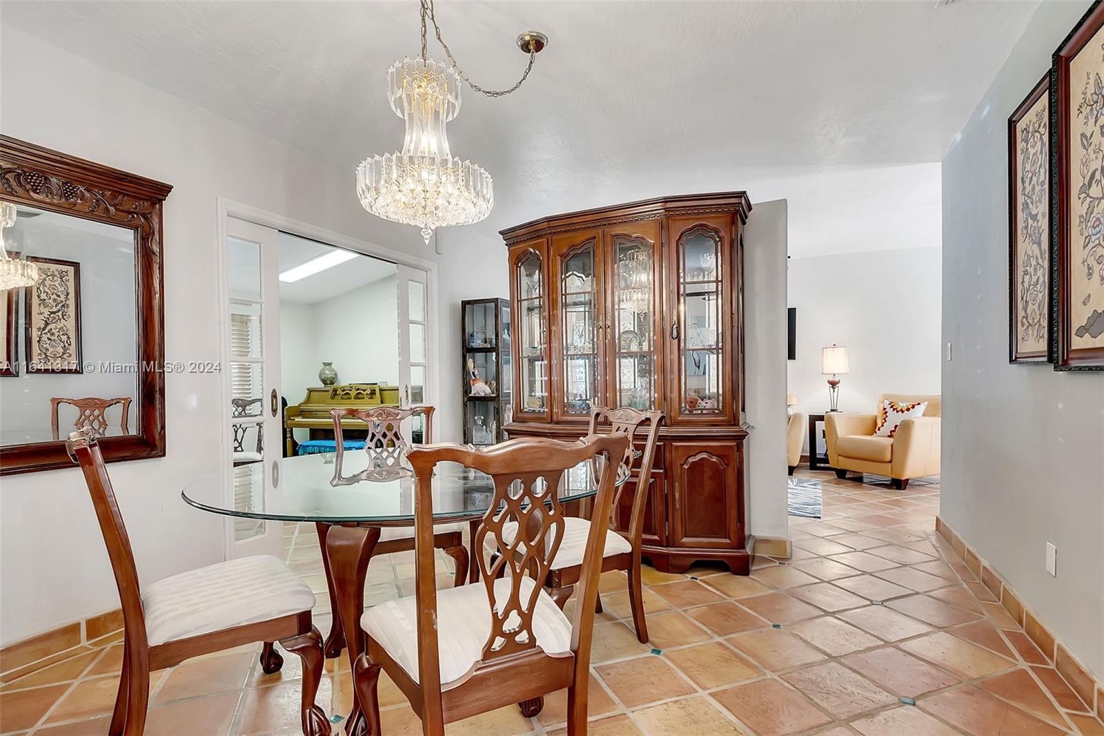 CORAL REEF ESTATES - Residential