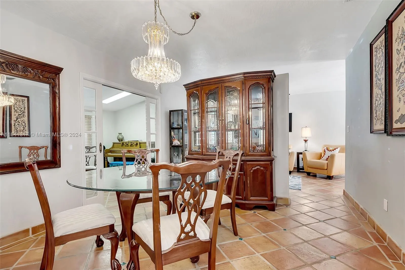 Palmetto Bay, Florida 33157, United States, 4 Bedrooms Bedrooms, ,3 BathroomsBathrooms,Residential,Active,48168