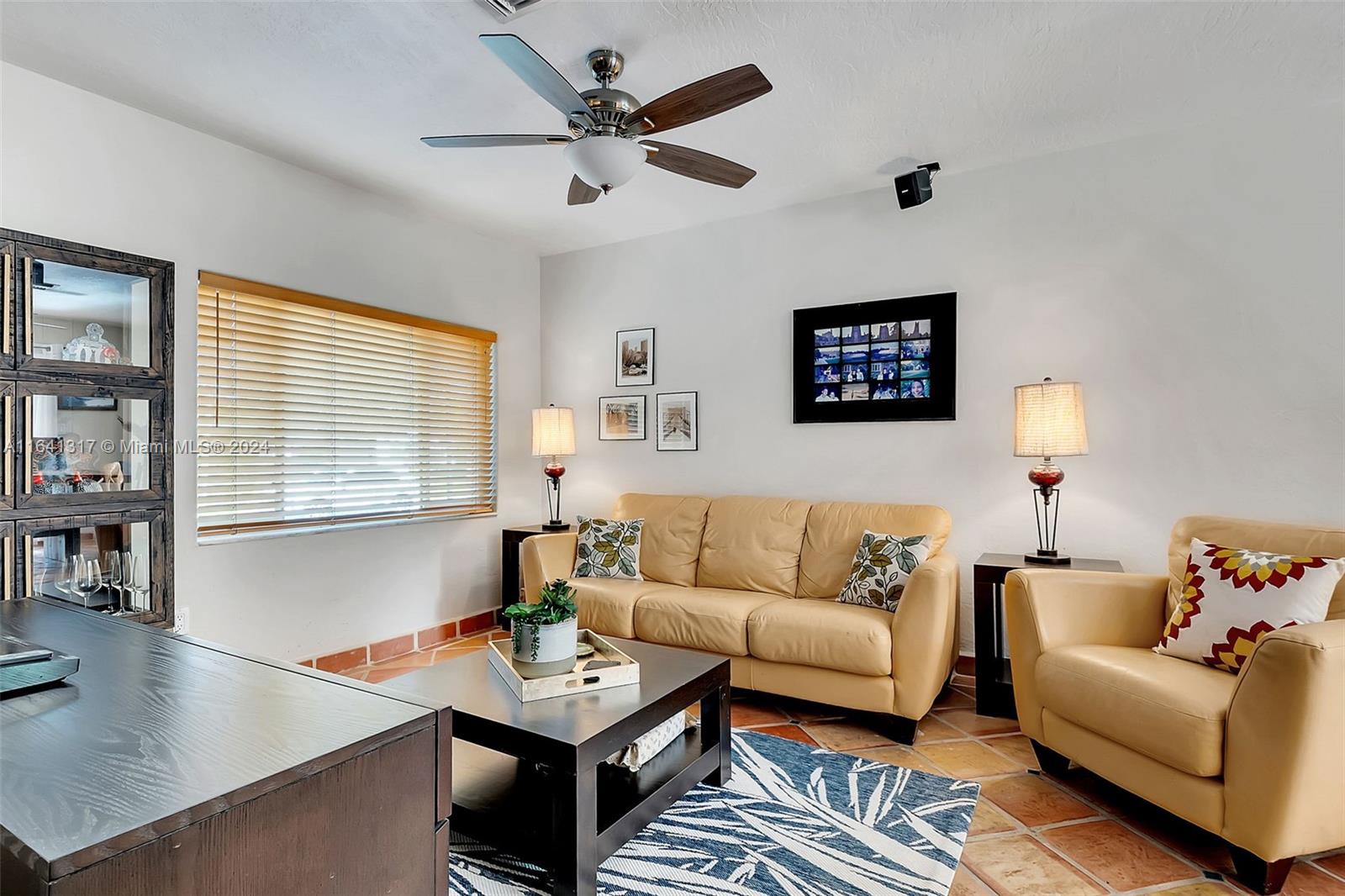 CORAL REEF ESTATES - Residential