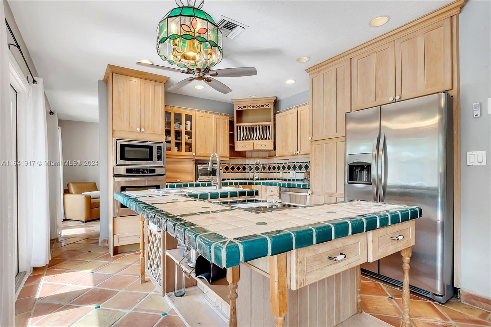 CORAL REEF ESTATES - Residential