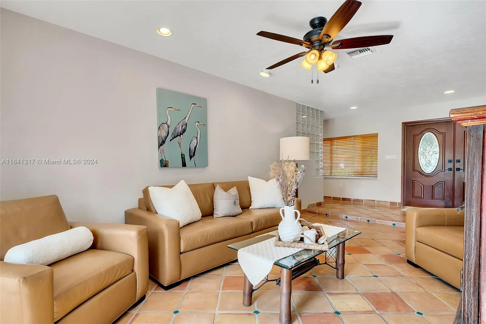 Palmetto Bay, Florida 33157, United States, 4 Bedrooms Bedrooms, ,3 BathroomsBathrooms,Residential,Active,48168