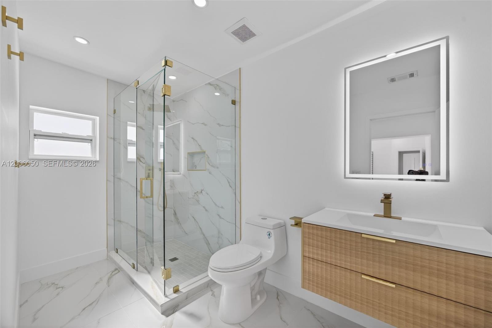 HMSTD LAKE PARK HOMES - Residential