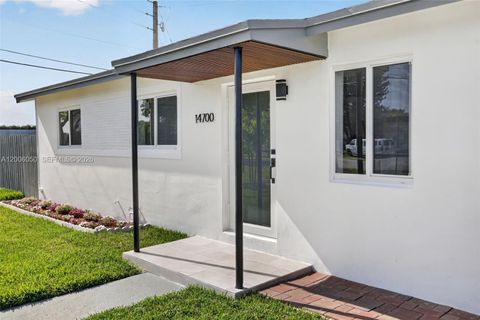 Tiny photo for 14700 SW 302nd St, Homestead, FL 33033 (MLS # A12006050)