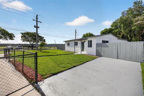 Tiny photo for 14700 SW 302nd St, Homestead, FL 33033 (MLS # A12006050)