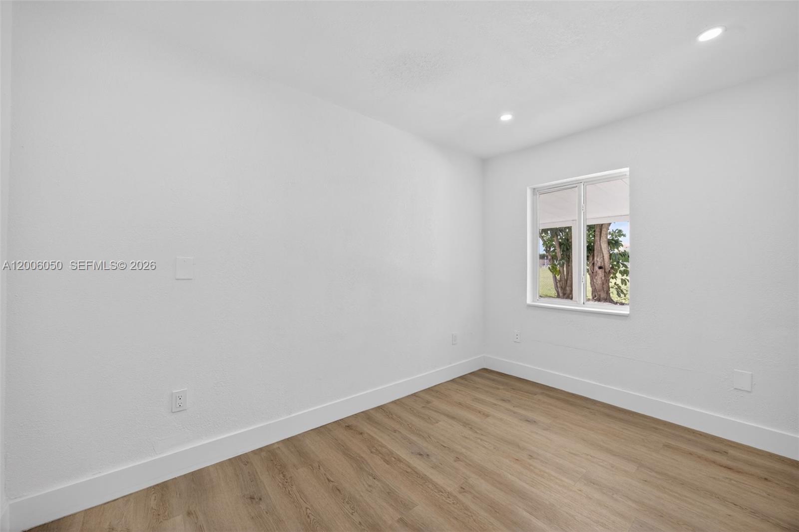 HMSTD LAKE PARK HOMES - Residential