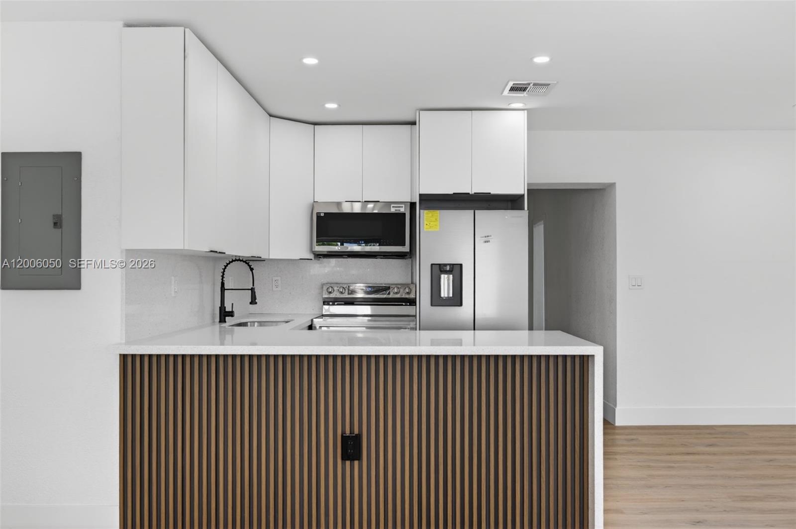 HMSTD LAKE PARK HOMES - Residential