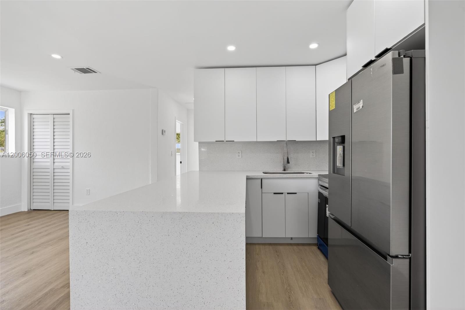 HMSTD LAKE PARK HOMES - Residential