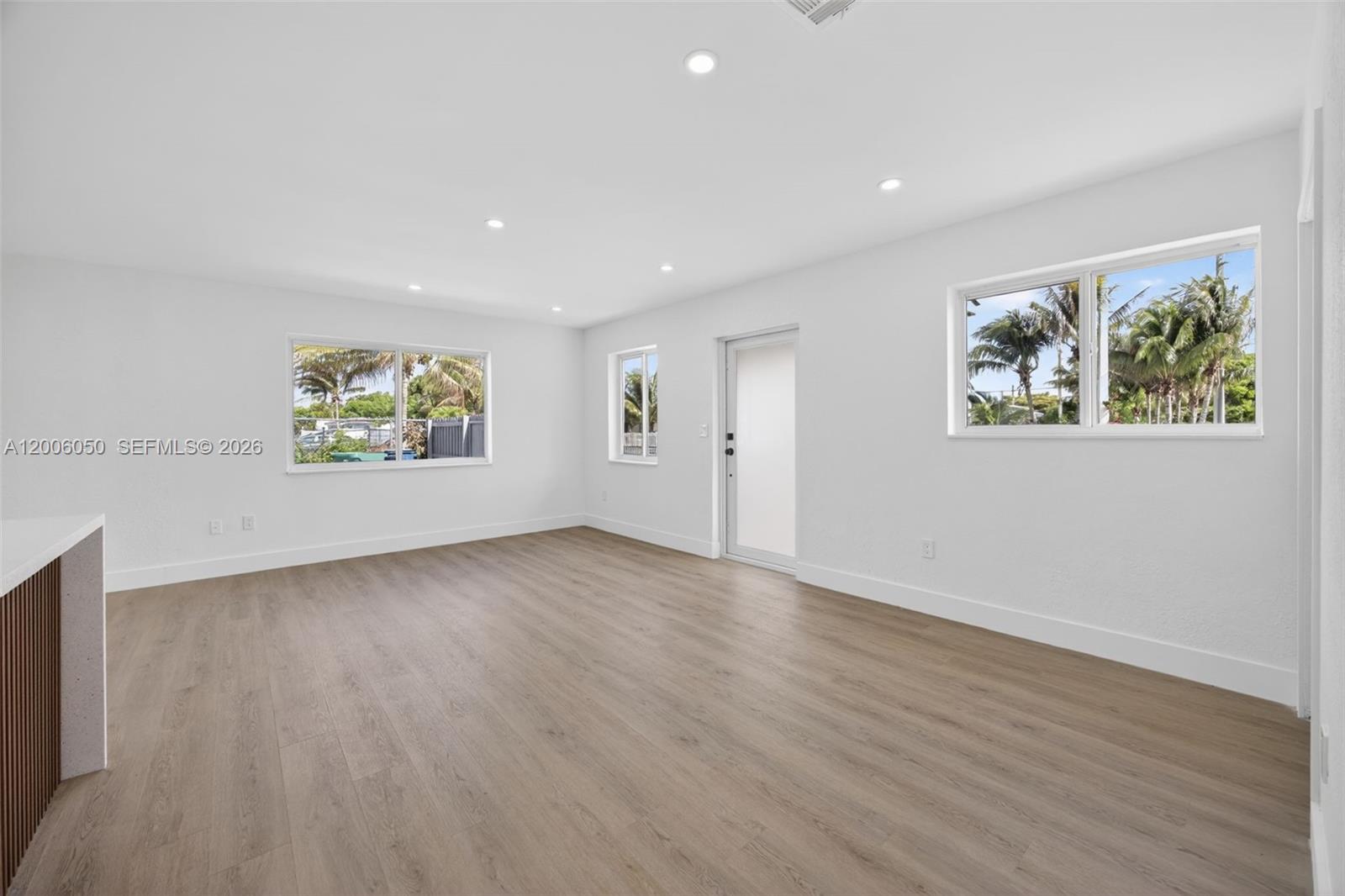 HMSTD LAKE PARK HOMES - Residential