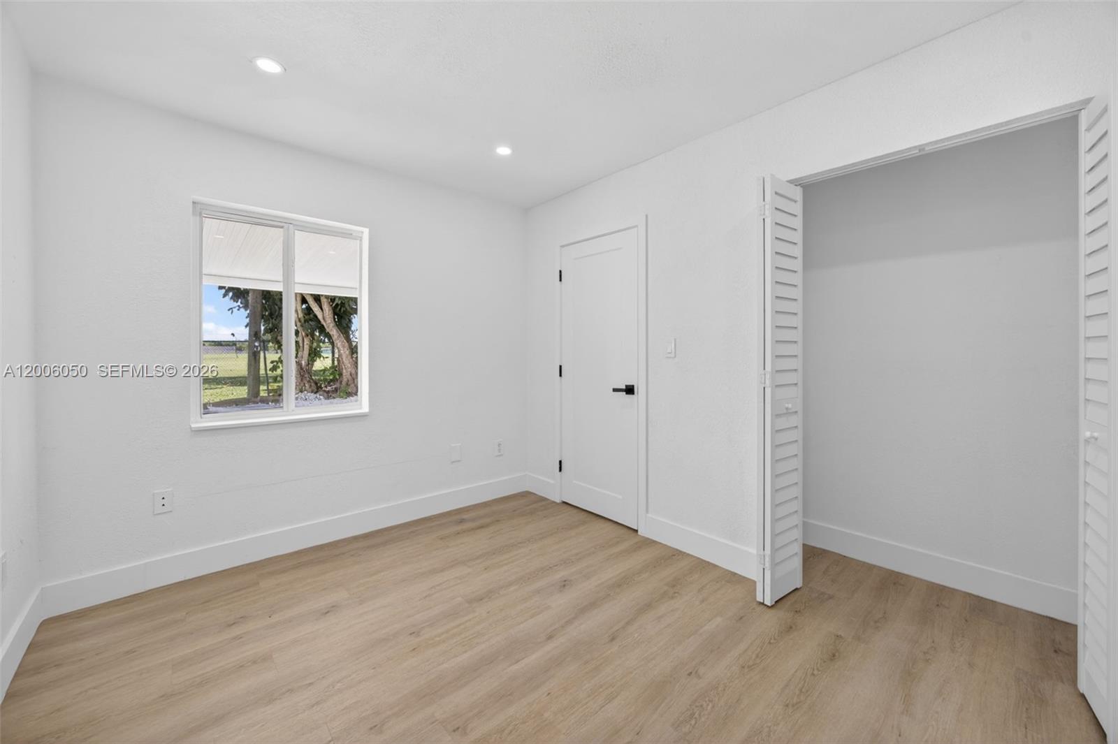 HMSTD LAKE PARK HOMES - Residential