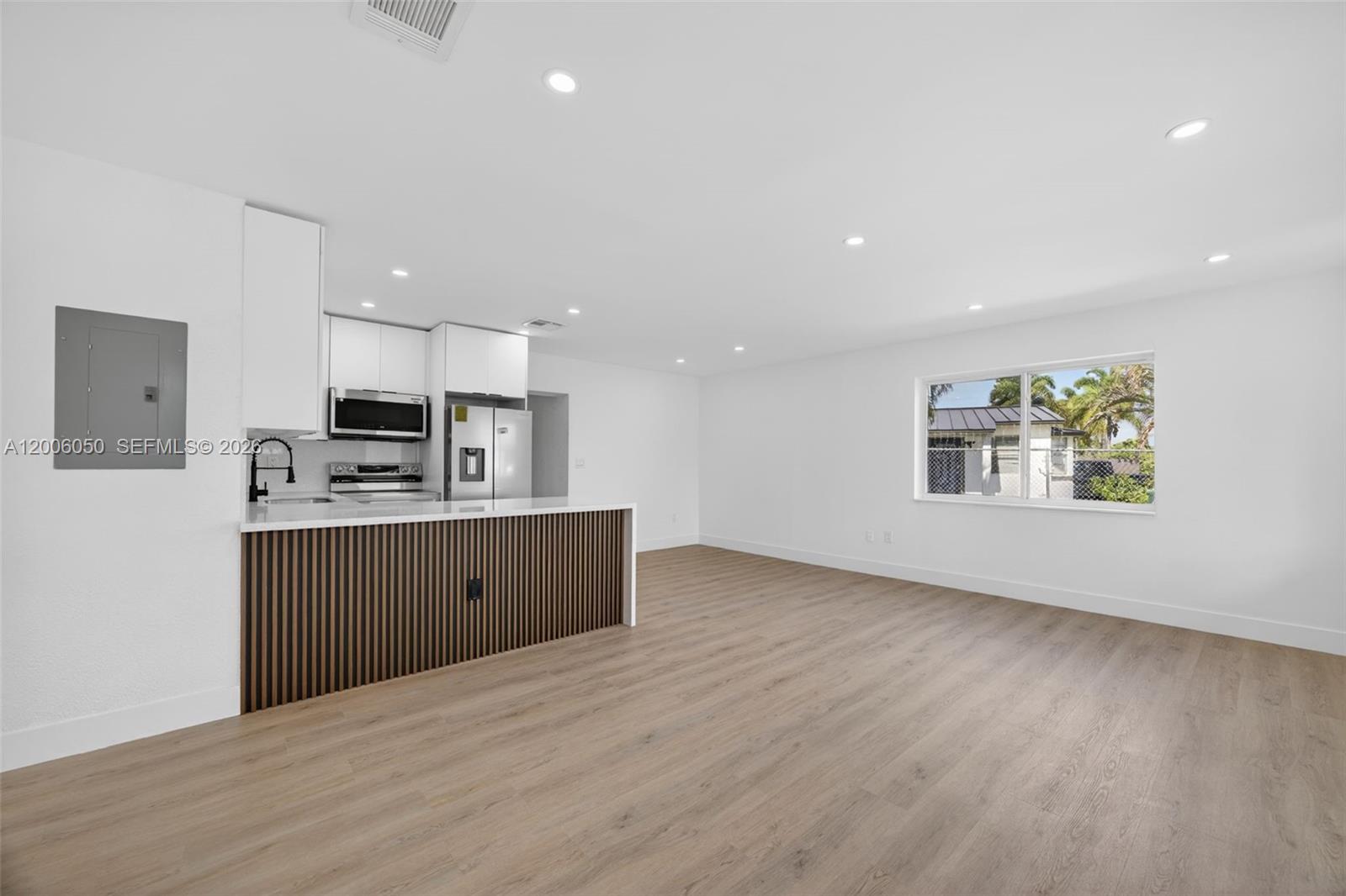 HMSTD LAKE PARK HOMES - Residential