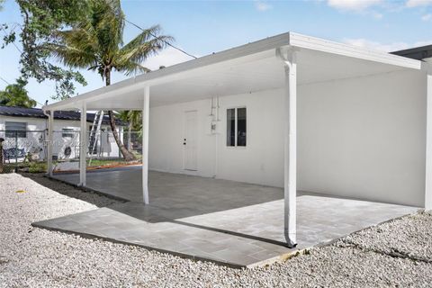 Tiny photo for 14700 SW 302nd St, Homestead, FL 33033 (MLS # A12006050)