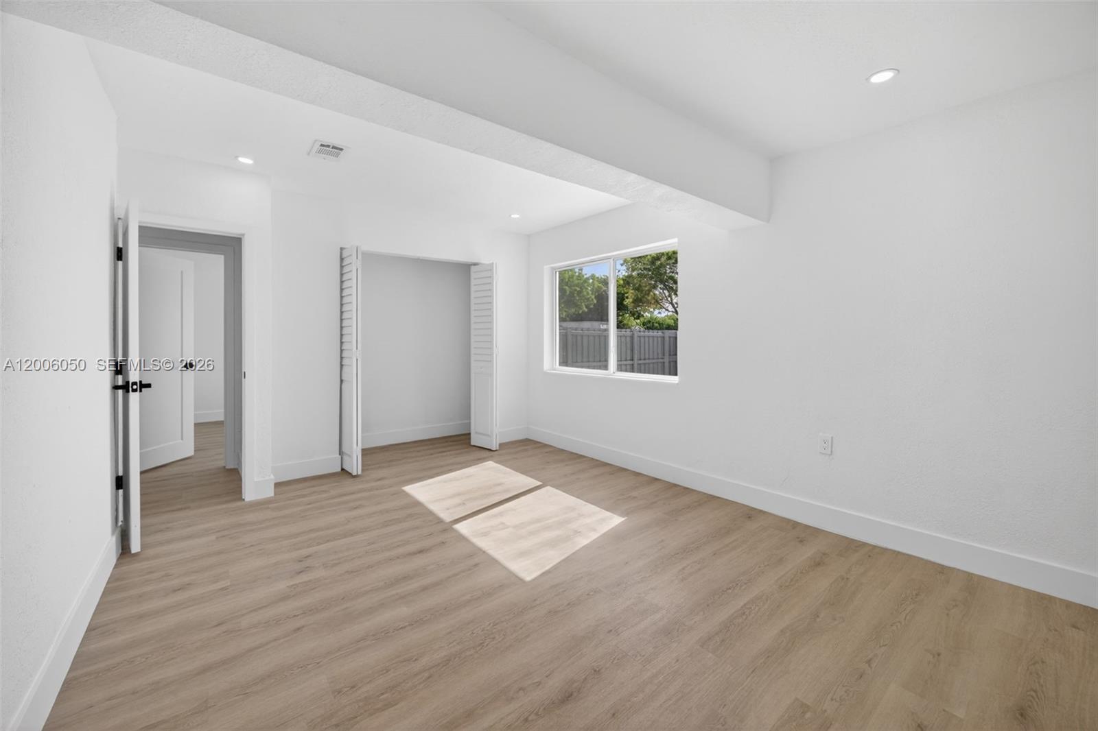 HMSTD LAKE PARK HOMES - Residential