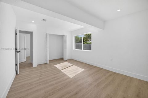 Tiny photo for 14700 SW 302nd St, Homestead, FL 33033 (MLS # A12006050)