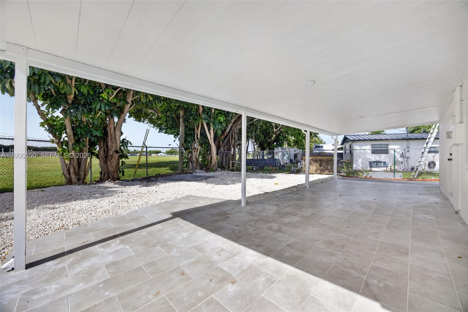 HMSTD LAKE PARK HOMES - Residential