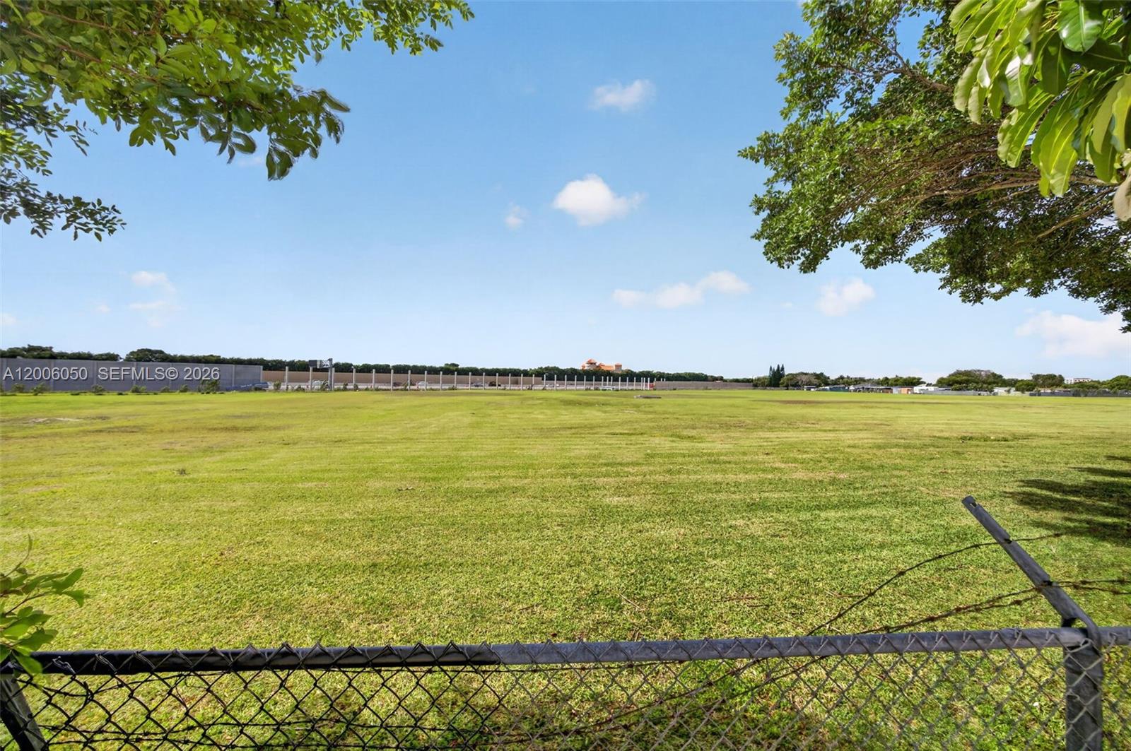 HMSTD LAKE PARK HOMES - Residential