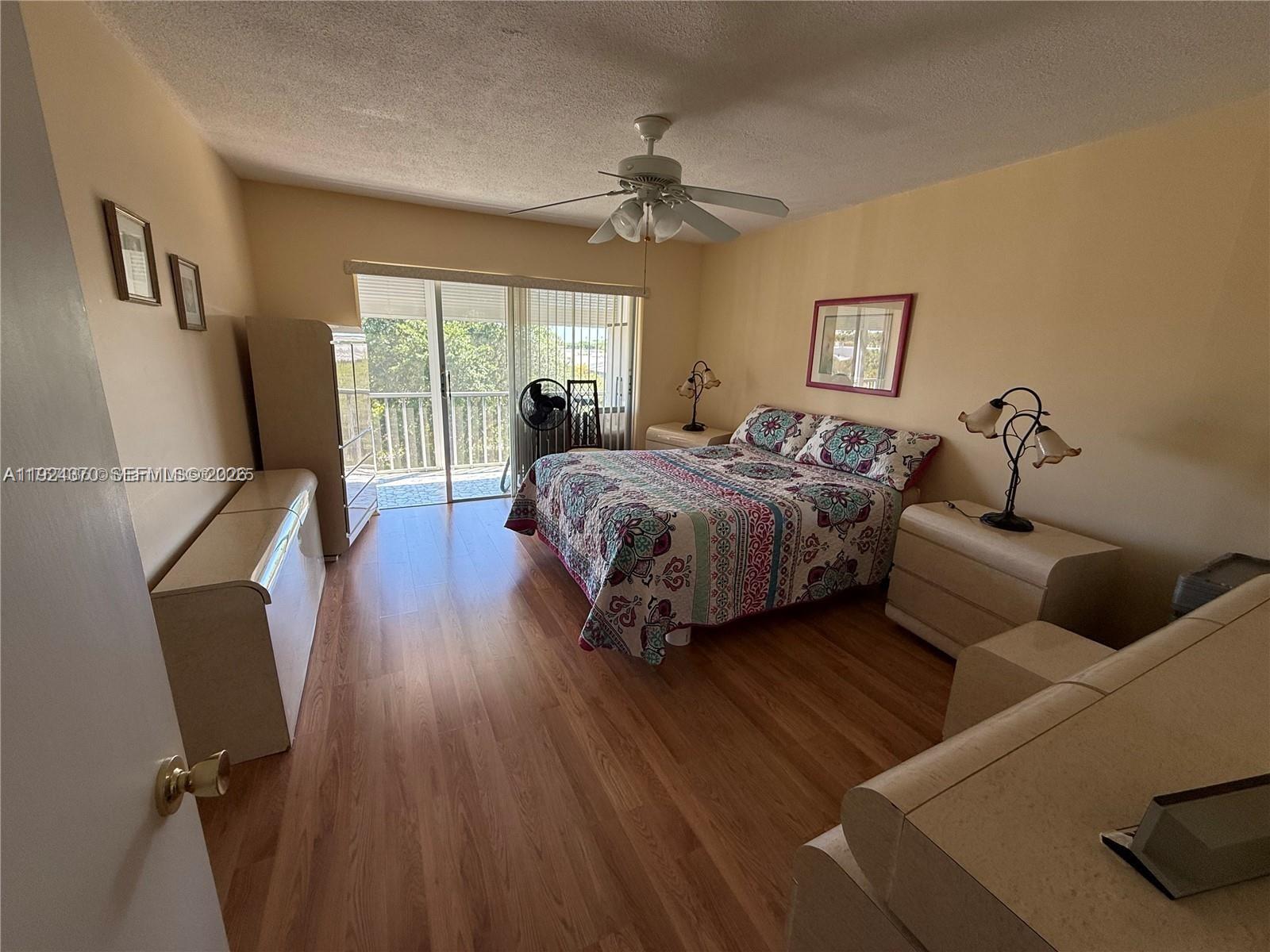 HILLCREST COUNTRY CLUB AP - Residential